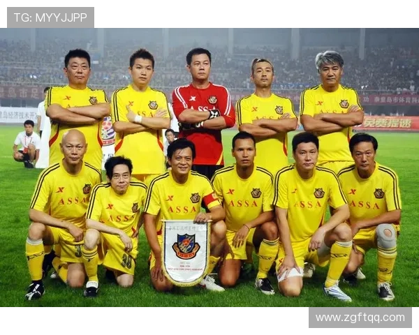 全球足球明星选手名单详解及其职业生涯成就分析